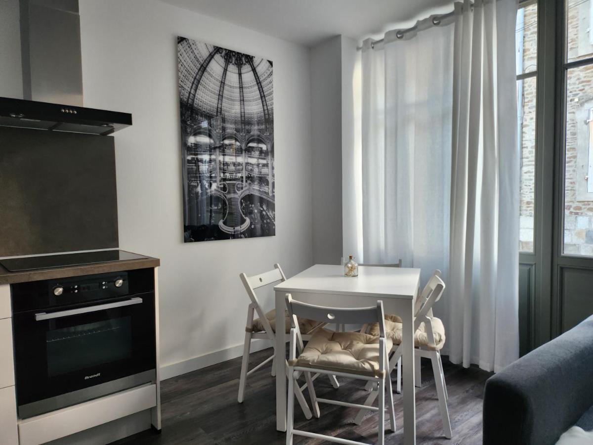Apartamento L'Horloge Dinan Exterior foto